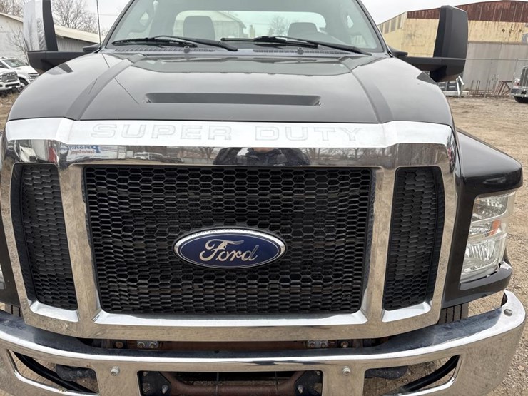 2007-ford-f650-image-10