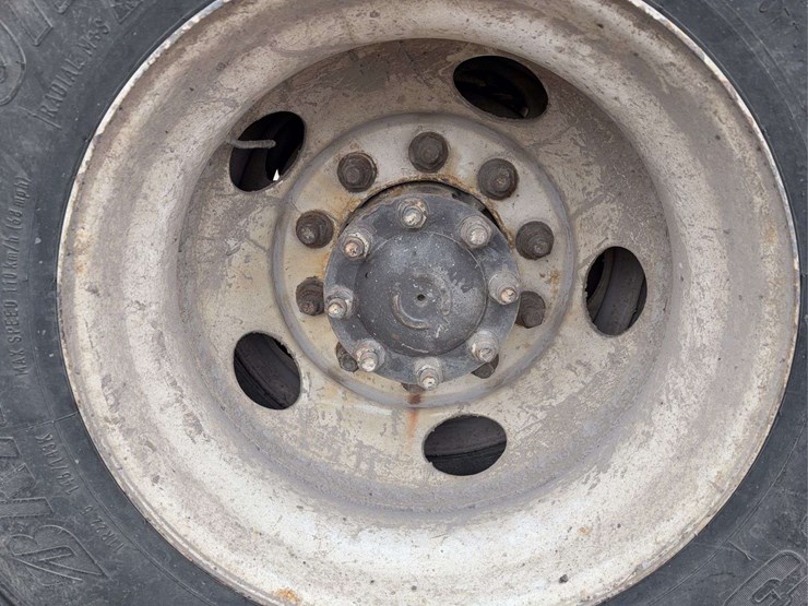 1996-international-5000-image-9