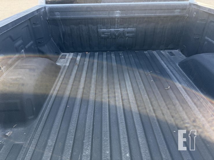 gmc-sierra-1500-slt-image-13