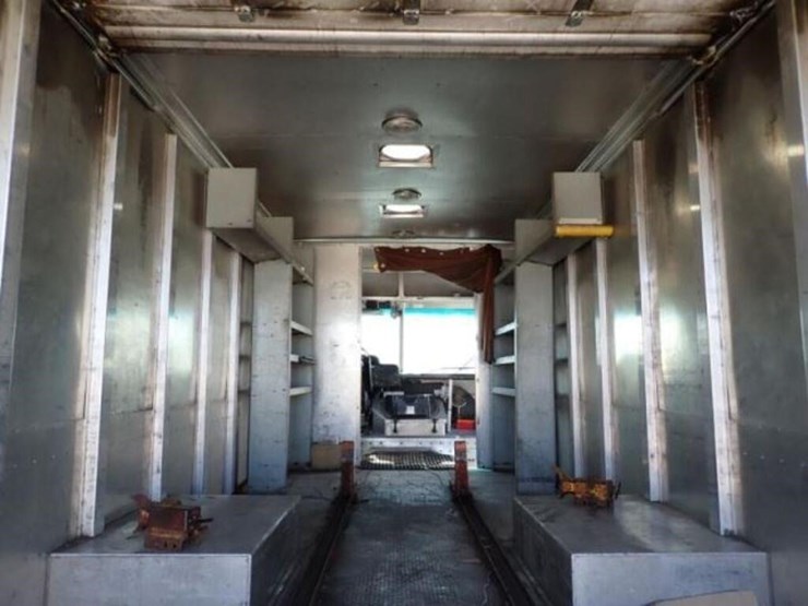 2013-freightliner-mt55-image-46