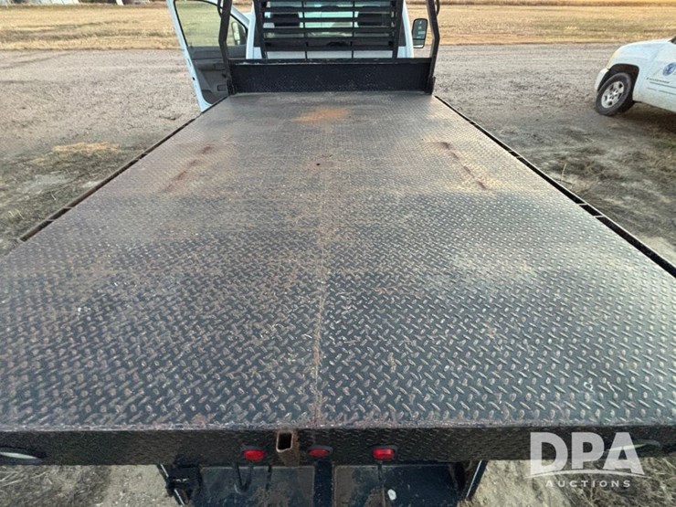 2009-chevrolet-3500hd-image-31