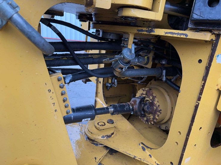 2006-caterpillar-930g-image-25