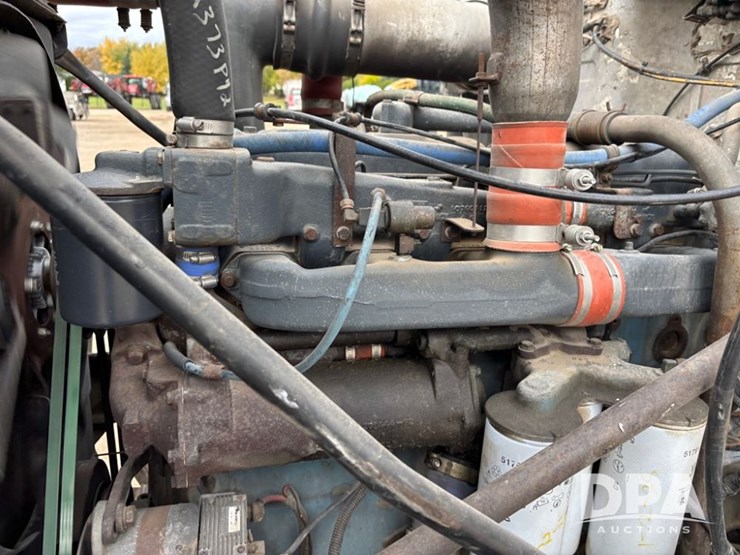 mack-r686st-image-37