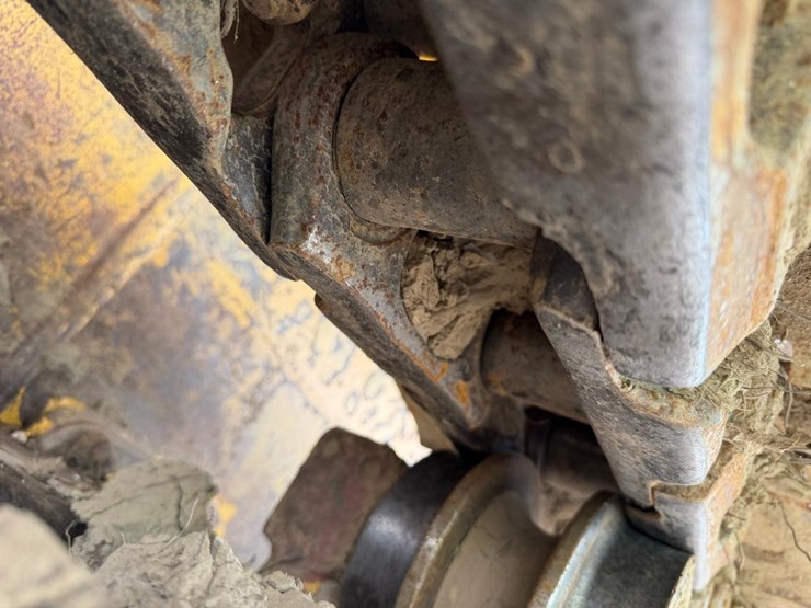 2015-komatsu-d51ex-22-image-22