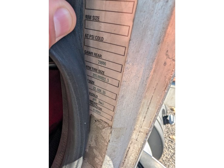 2017-peterbilt-337-image-30