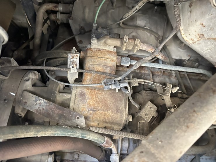 1990-ford-l9000-image-46