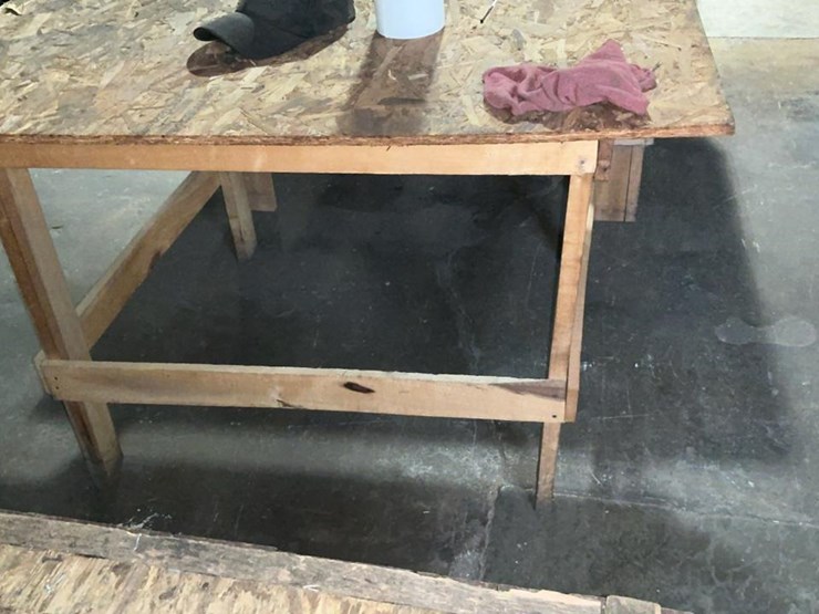 #610-•-11-wooden-tables-image-17