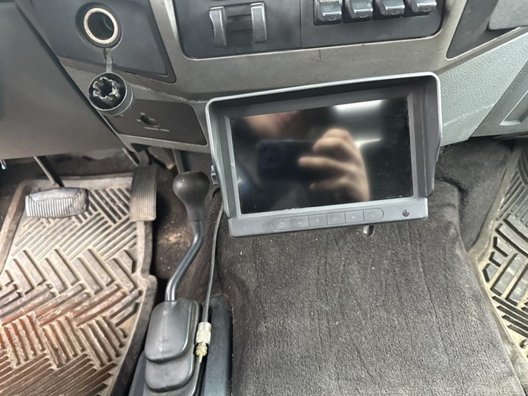 ford-f550-xlt-image-33