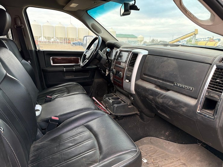 2012-dodge-2500-image-26