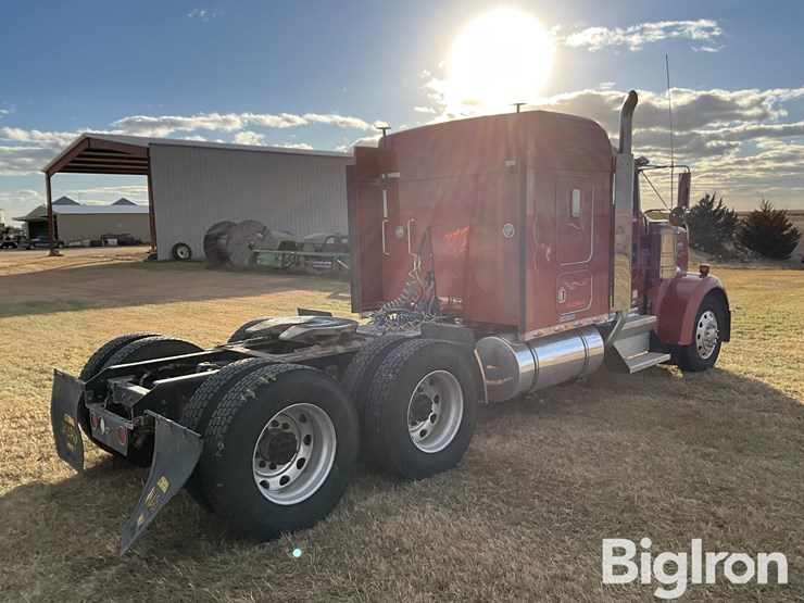 2002-kenworth-w900-image-5