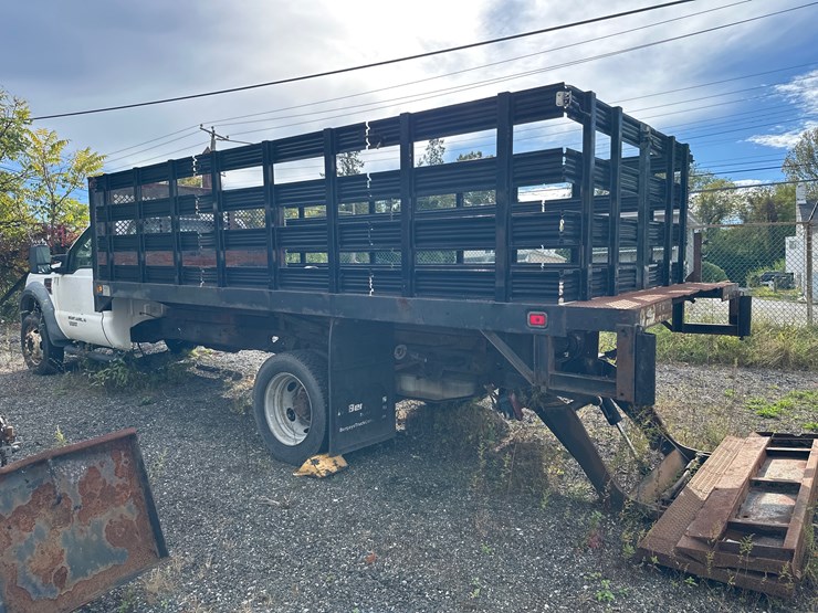 2008-ford-f550-xl-image-10