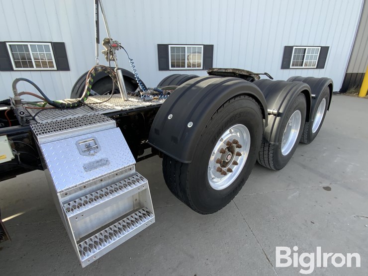 2007-kenworth-t800b-image-12