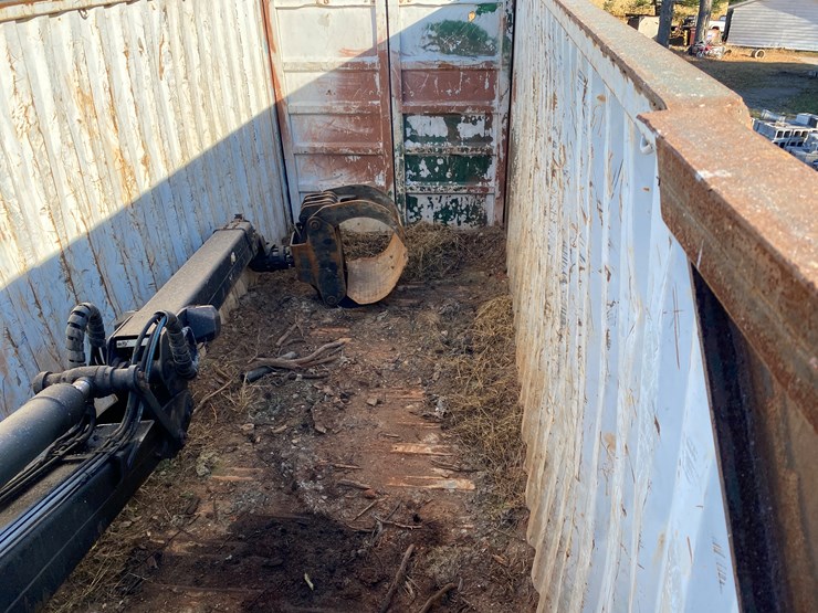 #205-•-2004-sterling-grapple-truck-(has-wi-title)-(chetek,-wi)-image-45