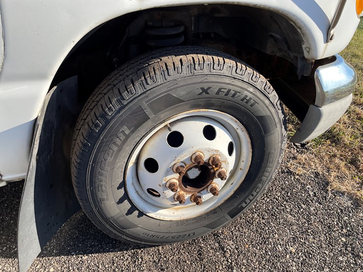 2001-ford-transit-image-15