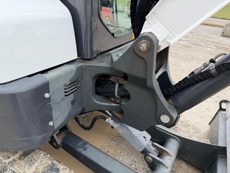 2022-bobcat-e50-image-25