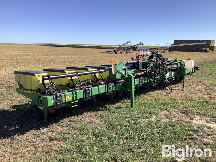 john-deere-1720-image-3