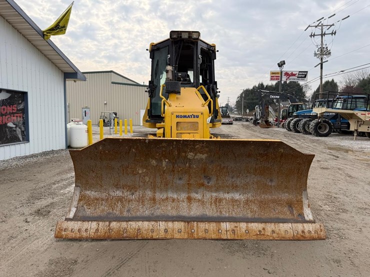 2015-komatsu-d51ex-22-image-8