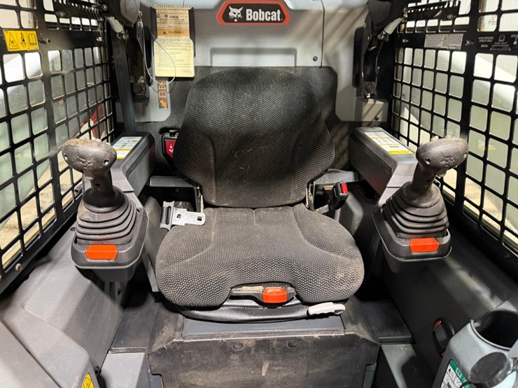 2023-bobcat-t76-image-22