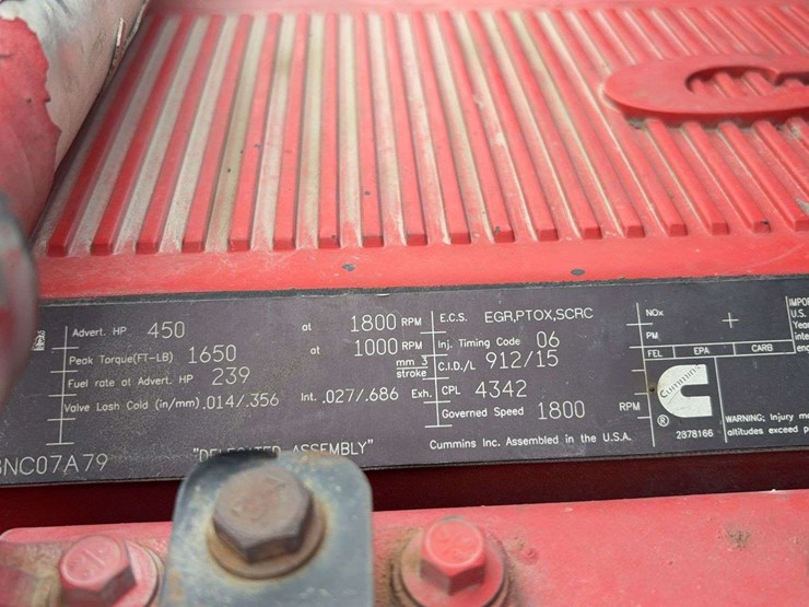 2018-peterbilt-579-image-32