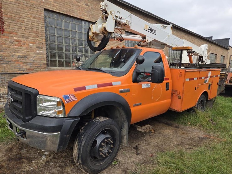 2005-ford-f550-xl-image-1