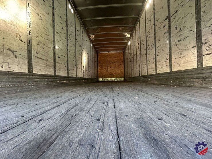 2014-stoughton-28-ft-x-102-in-image-12