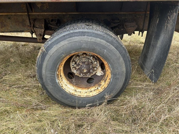 #1429-•-1995-ford-f-series-flatbed-truck-image-71