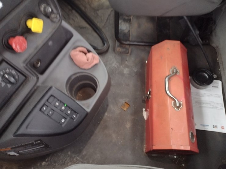 international-16-image-12