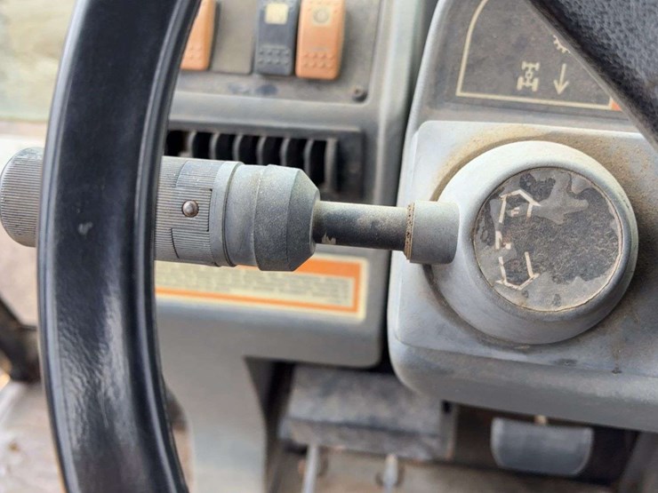 caterpillar-416c-image-24