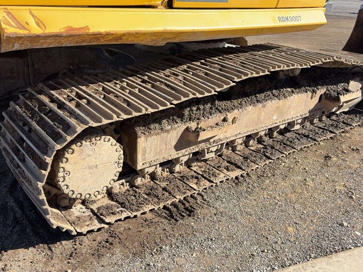 komatsu-pc210-lc-10-image-16