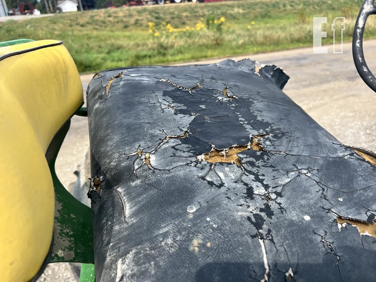 john-deere-630-image-2