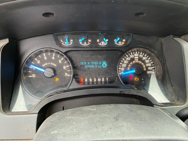 2013-ford-f150-image-30