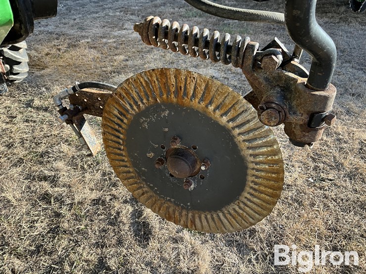 2014-john-deere-2510l-image-15