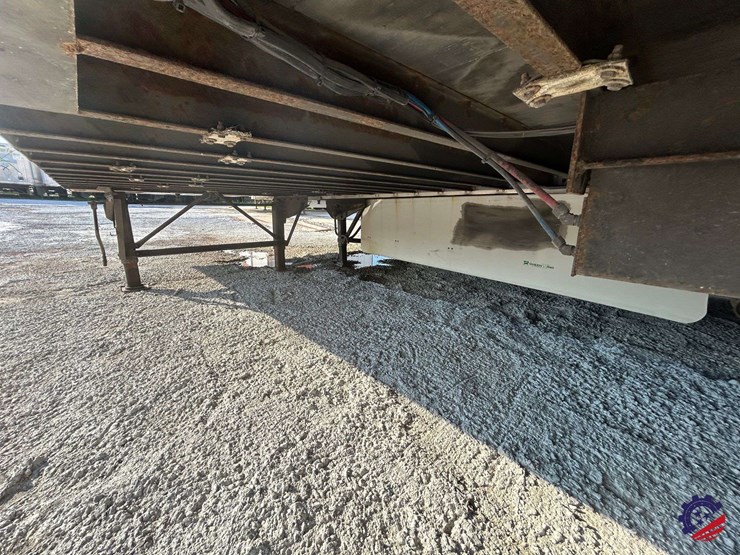 2015-stoughton-28-ft-x-102-in-image-11