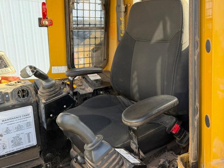 2021-rayco-c200-image-23