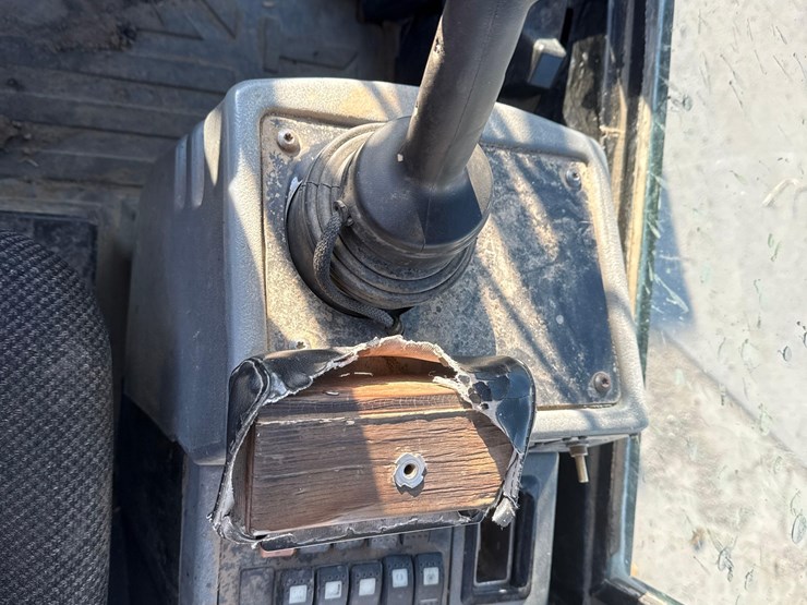 2007-caterpillar-930g-image-18