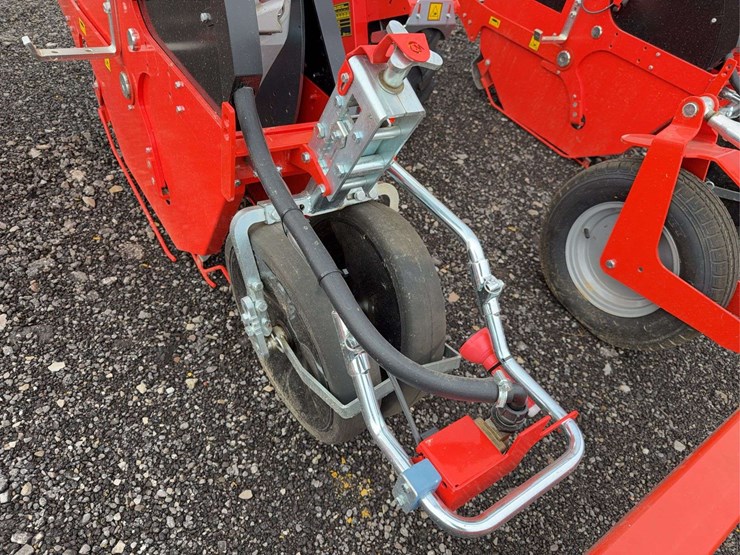 2021-checchi-&-magli-wolf-pro-image-8