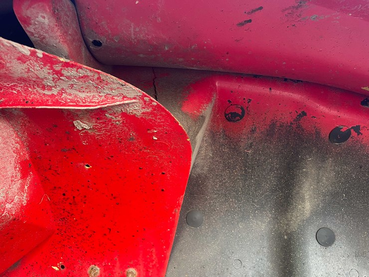 international-4900-image-47