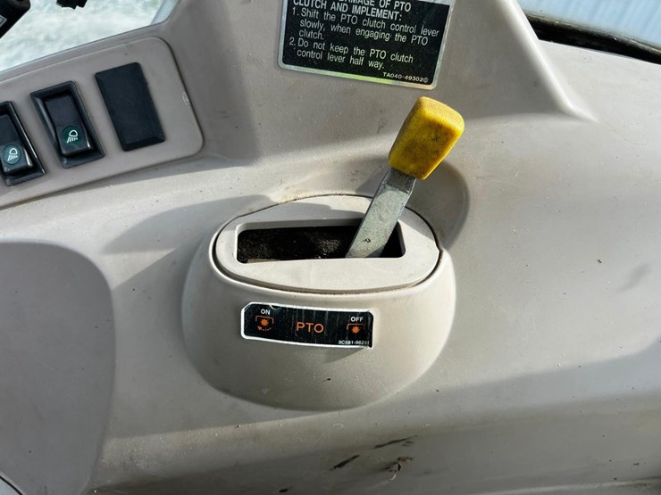 kubota-m7040hdc-image-31