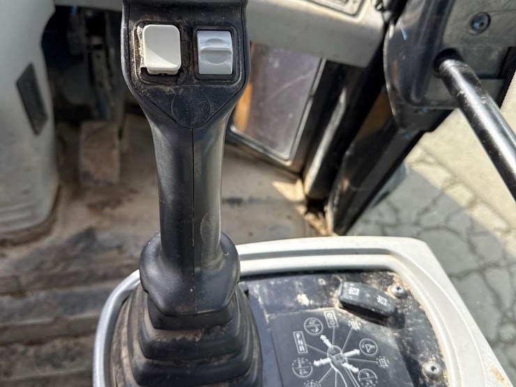 2018-cat-918n-wheel-loader-image-17