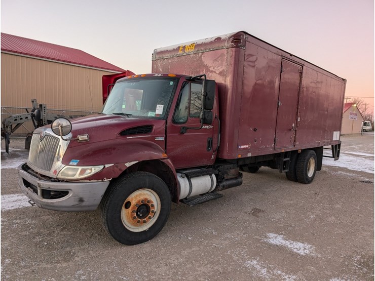 2014-international-durastar-4300-image-1