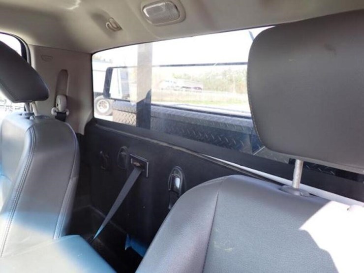 2013-dodge-ram-1500-image-26