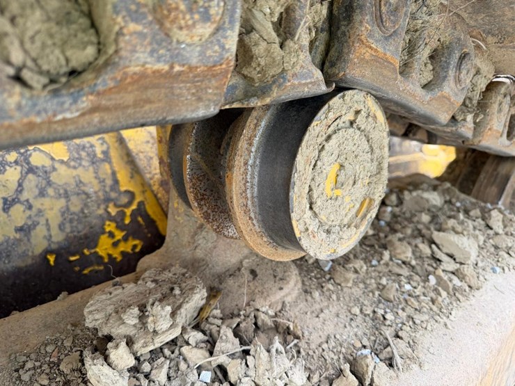 2015-komatsu-d51ex-22-image-24