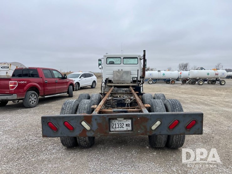 freightliner-fl80-image-10