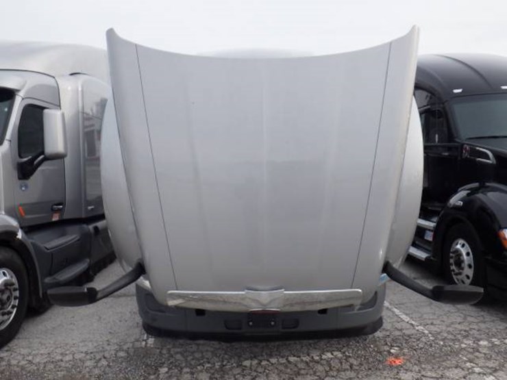 peterbilt-579-image-31