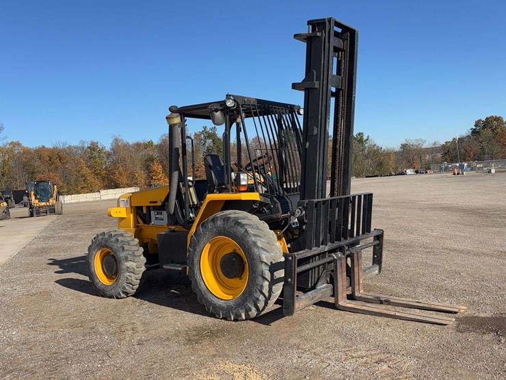 2015-jcb-930-image-2