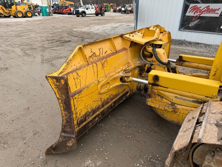 2015-komatsu-d51ex-22-image-10