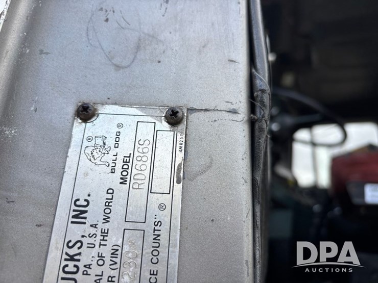 1986-mack-rd686-image-69