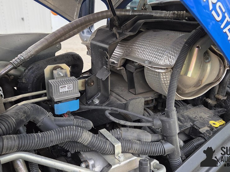 new-holland-powerstar-75-image-11