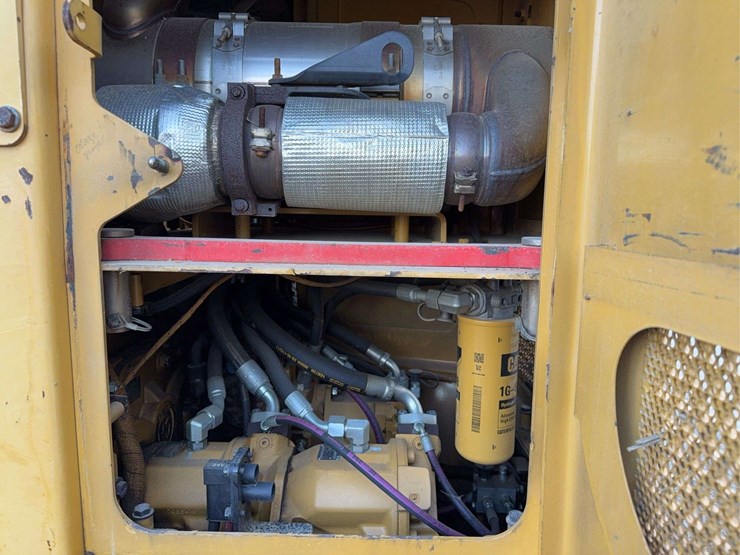 caterpillar-563c-image-11