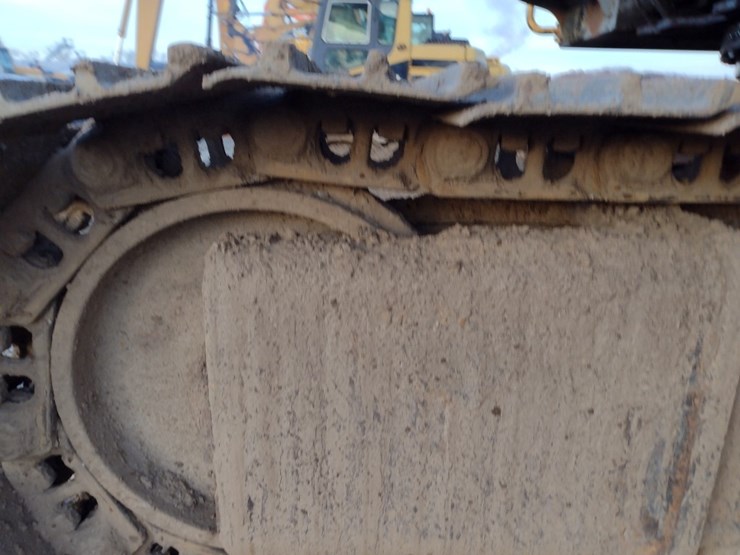 volvo-ec160b-lc-image-38